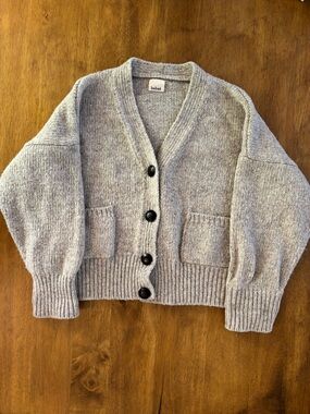 Babaa No 17 “Mist” 100% Wool Button Cardigan